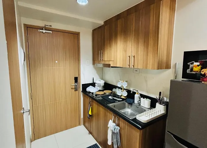 Meteoria Staycation Aparthotel Manila